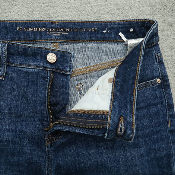 Chico's Jeans Women's 0 US-4 Mid-Rise Slimming Girlfriend Kick Flare 25" Inseam - Picture 3 of 16